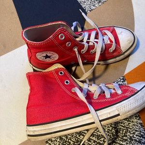 Kids converse